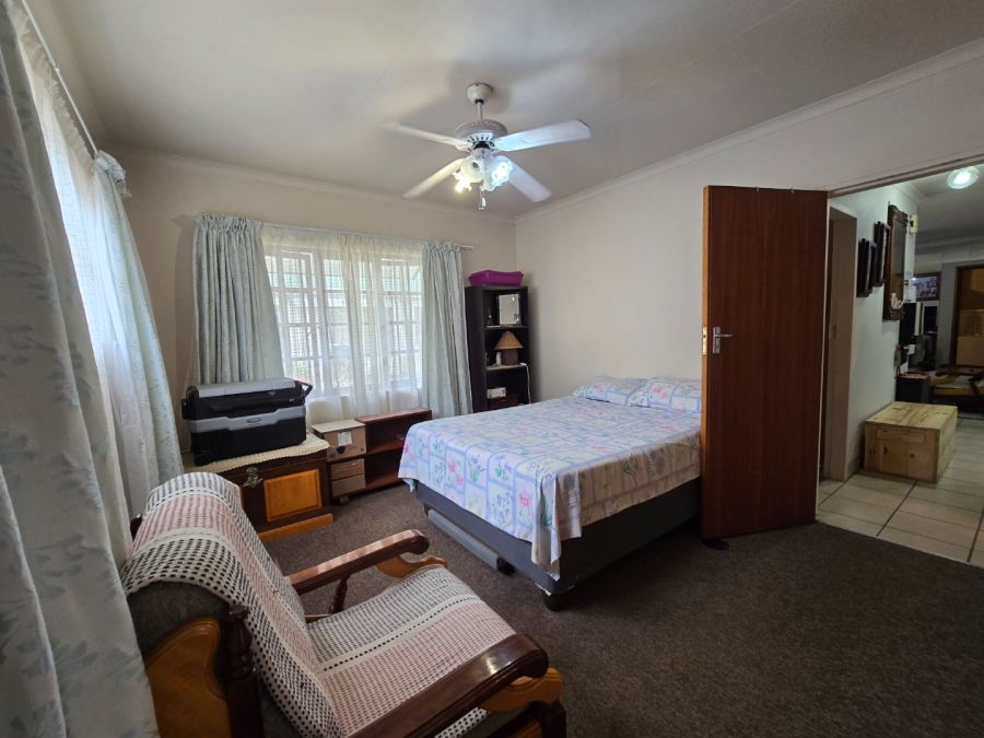 3 Bedroom Property for Sale in Miederpark North West